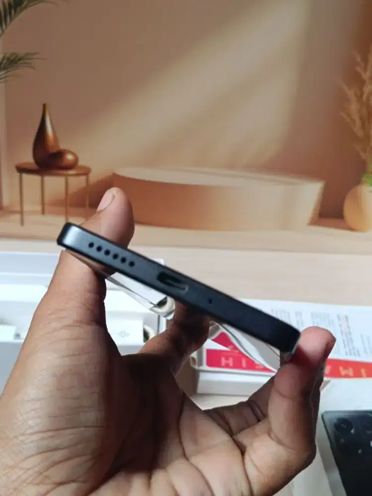 Redmi note 13 5g
Ram 8/256