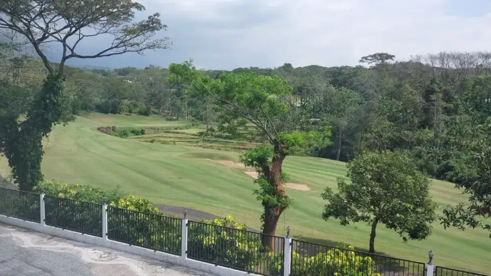 Dijual Bangunan di Taman Dayu Pandaan Golf View
