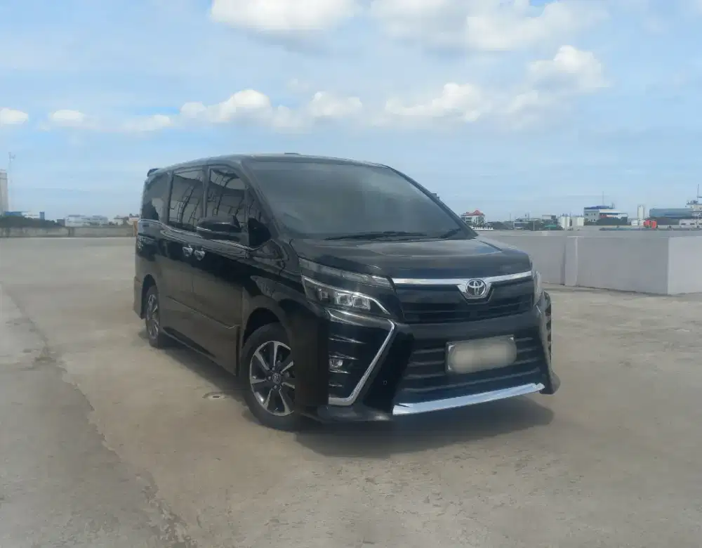 ISTIMEWA ORISINIL | TOYOTA VOXY 2018 PAKAI 2019