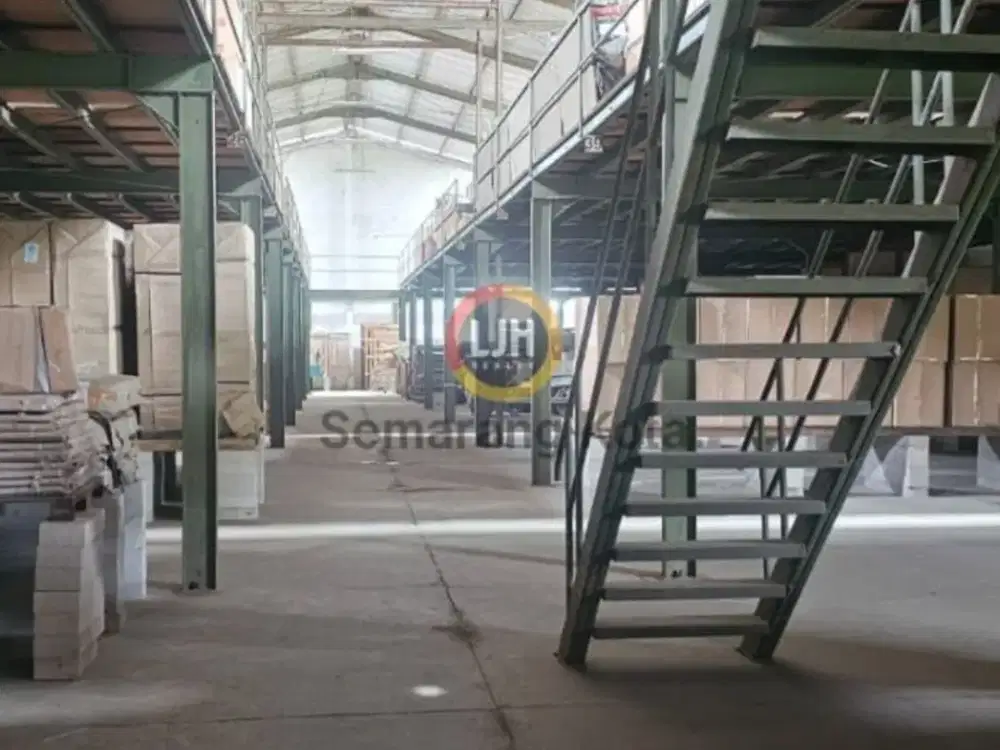 Bangunan gudang atau pabrik di Terboyo