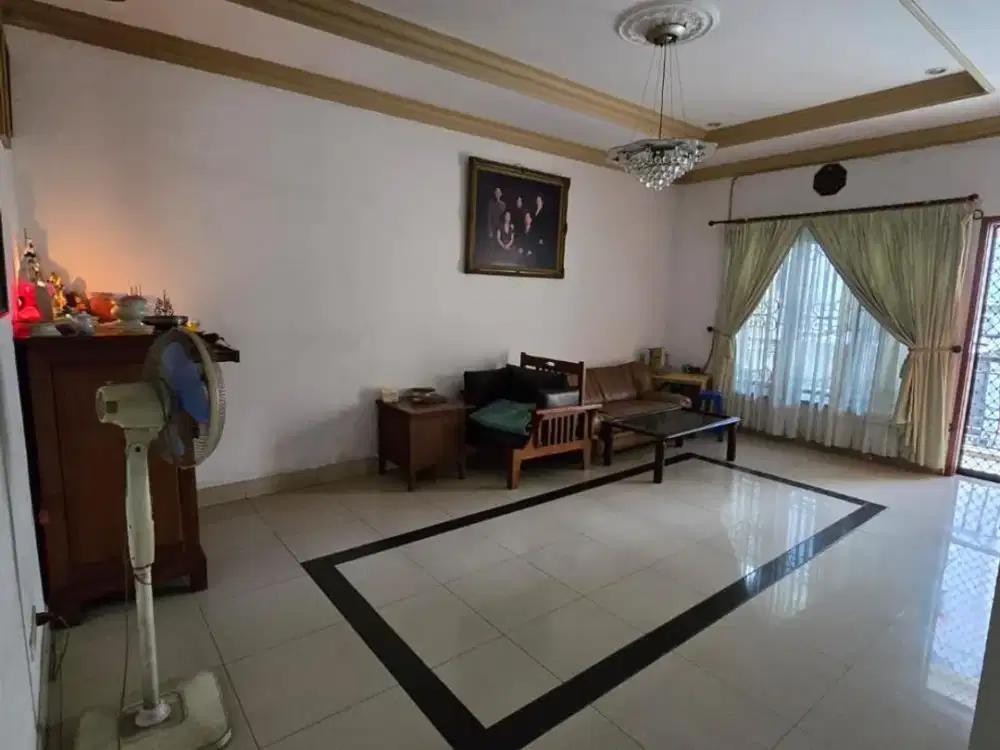 Dijual Rumah di Muara Karang Huk Jalan Boulevard
