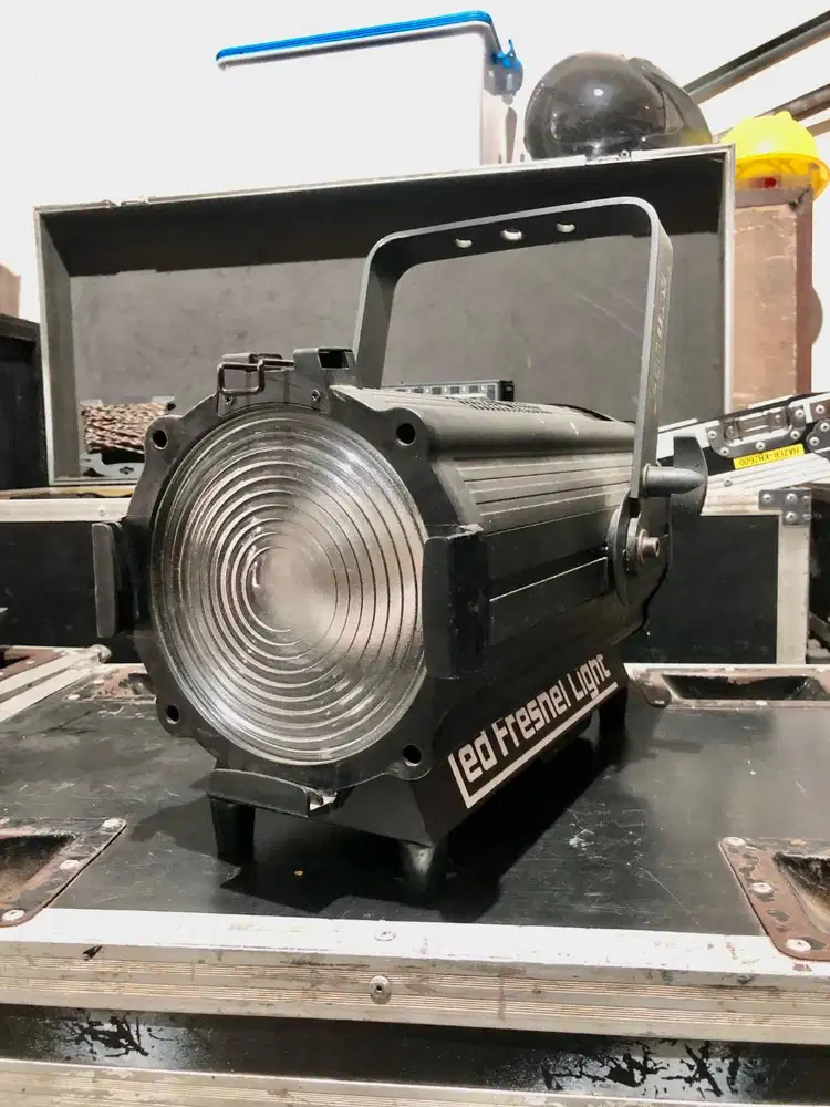 Fresnel LED 200W