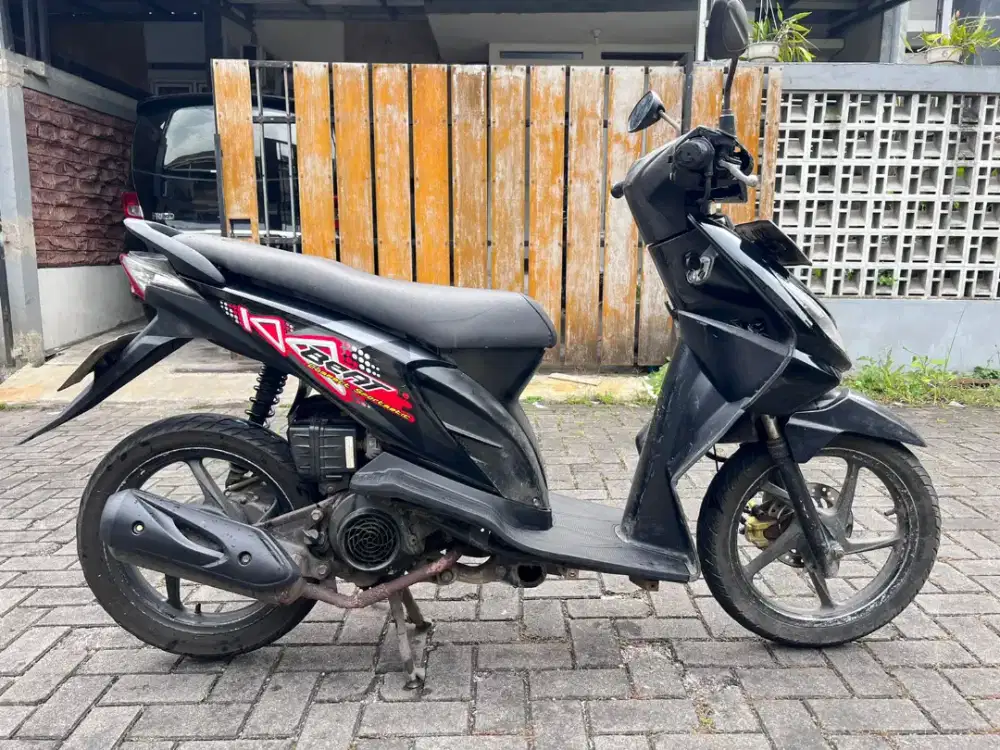 Honda beat tahun 2012