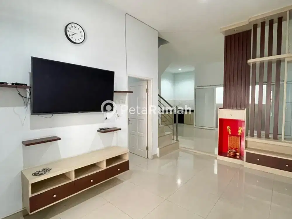 DIJUAL VILLA JALAN PEMBANGUNAN KOMPLEK VILLA KARYA AVENUE