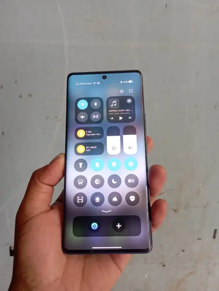 Infinix note 50s 8+5/256