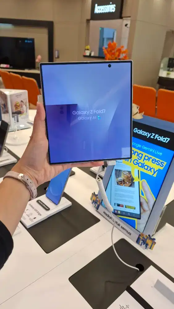 CICILAN SAMSUNG Z FOLD PAKAI KREDIVO CUKUP KTP SAJA