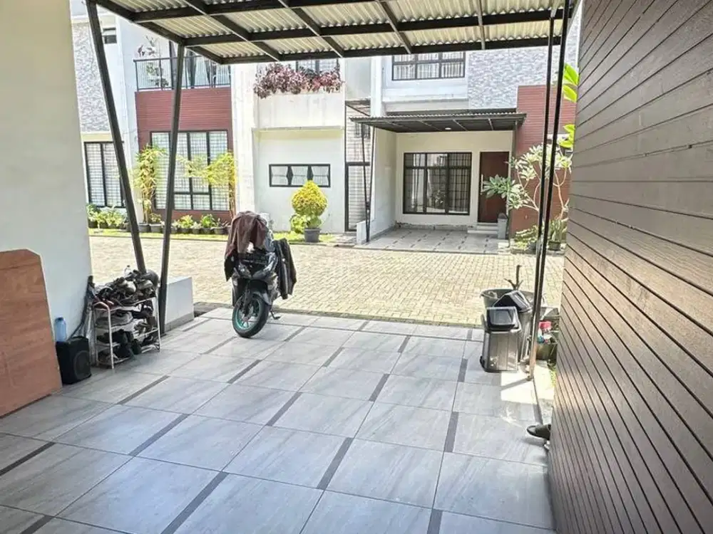 DiJual Harga di bawah pasaran Komplek Higaras Residence