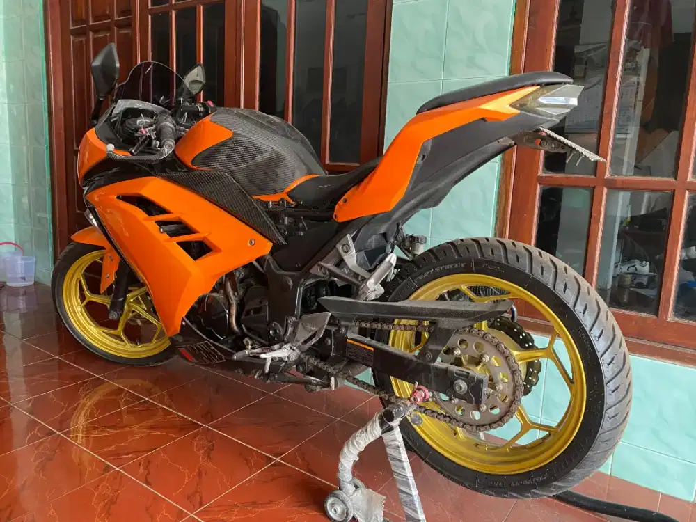 Di jual motor ninja 250