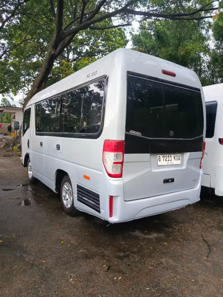 2019 Isuzu Minibus NLR 55 AC 14 Kursi