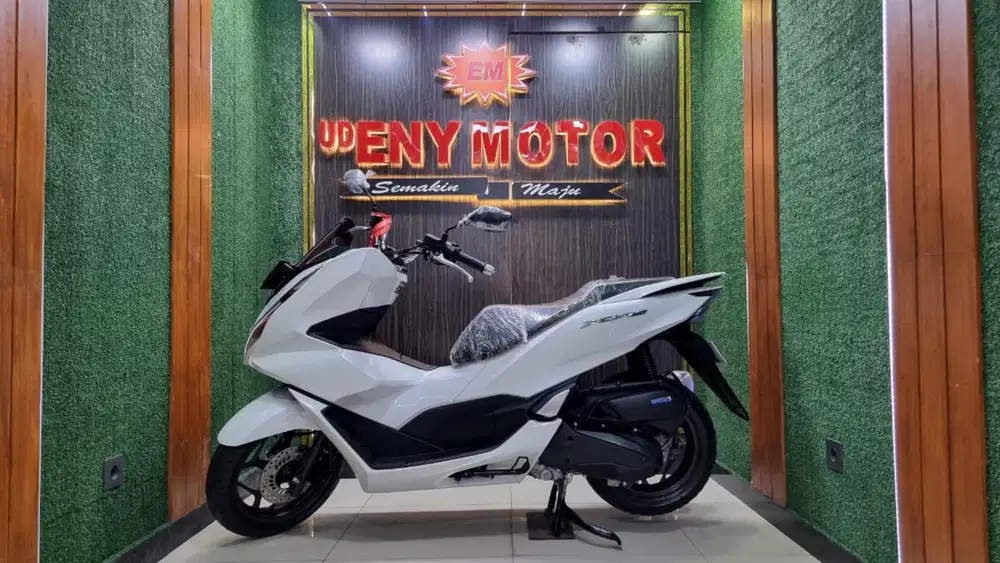 UD ENY MOTOR - HONDA PCX 160 CBS TAHUN 2023 LOW KM