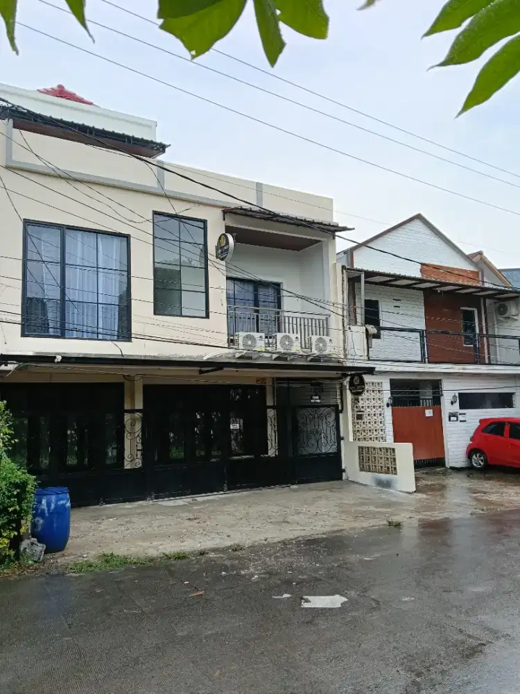 KOST VIRGO Exclusive (pria)