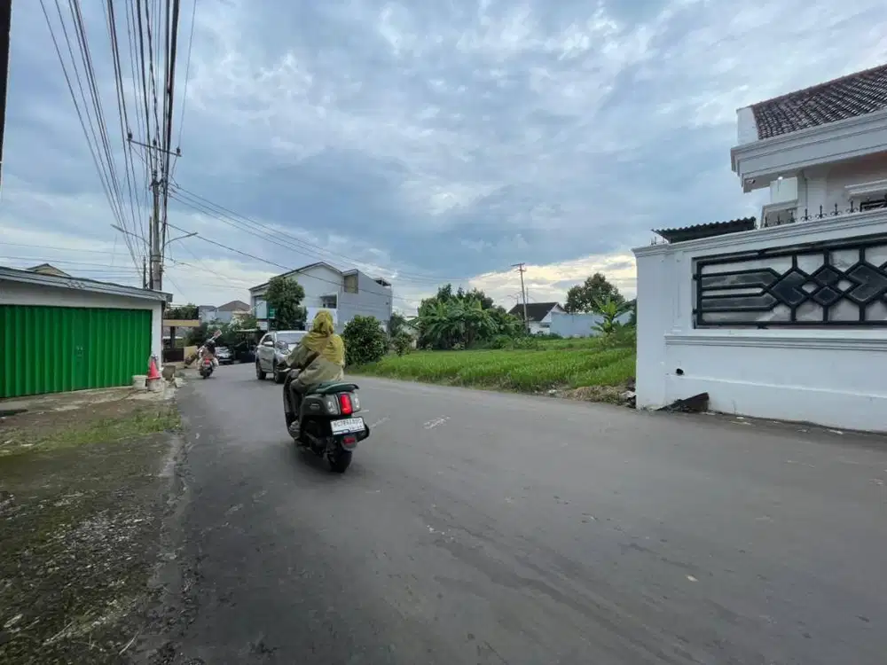 Tanah Tengah Kota Palembang Luas 10 x 18. SHM