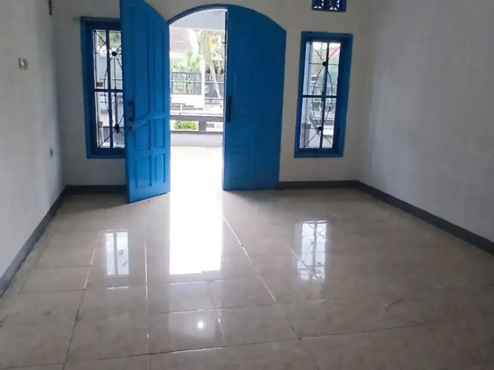 Disewakan Rumah 2 Lantai Siap Huni Lokasi di Komplek Kawaluyaan Bandung