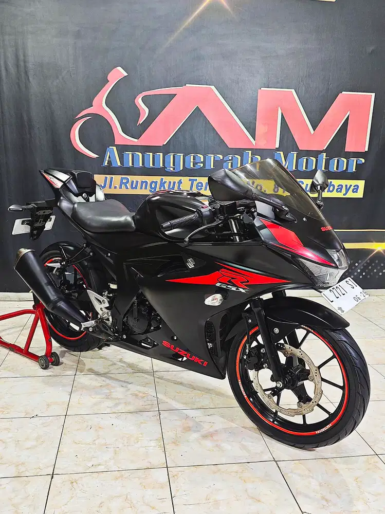 GSX-R Keyles '18 low km Black matte jos perfoma.Anugerah motor rungkut