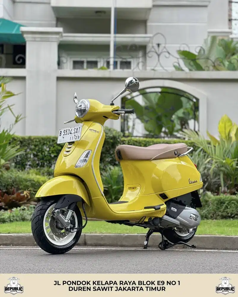 DIJUAL CEPAT Piaggio Vespa LX125 IGET LED FACELIFT TH 2024 YELLOW