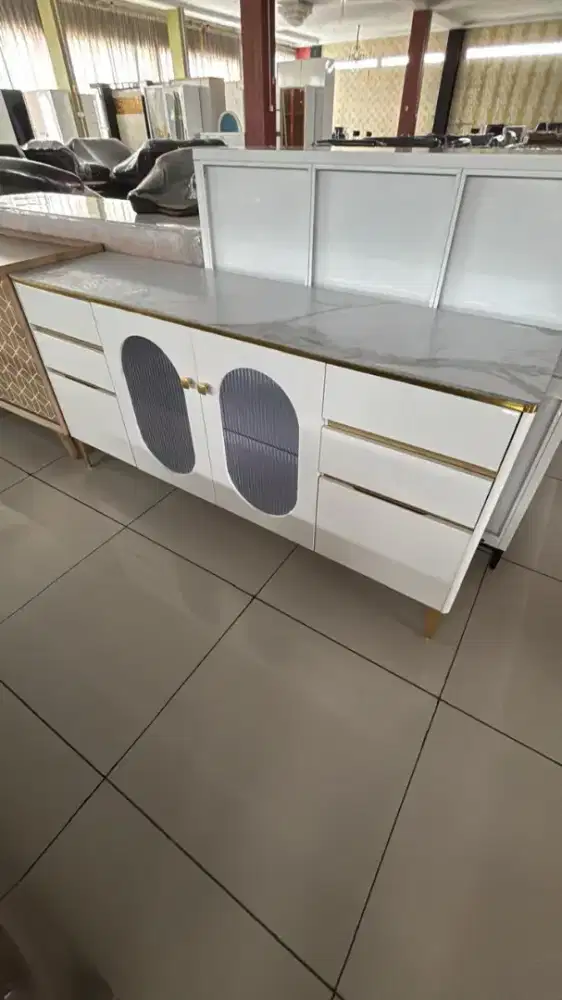 MEJA TV KREDIT PAKAI KTP