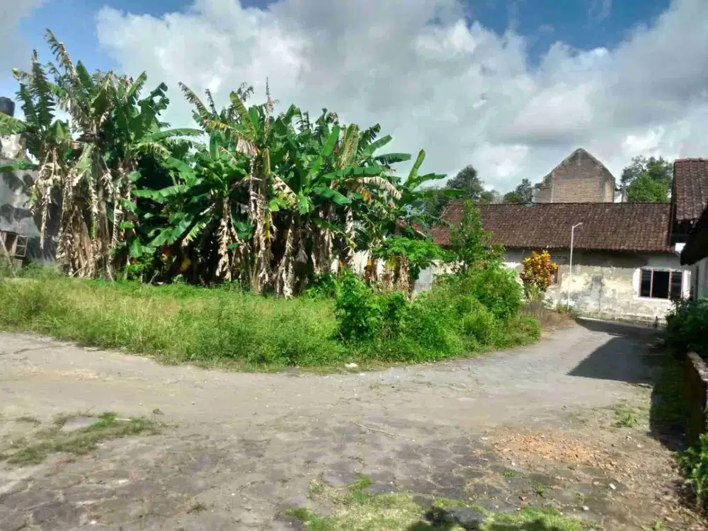 DIJUAL TANAH PEKARANGAN BARAT PASAR SLEMAN LETKOL SUBADRI