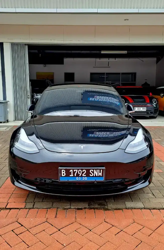 Tesla Model 3 Standar range plus 2020