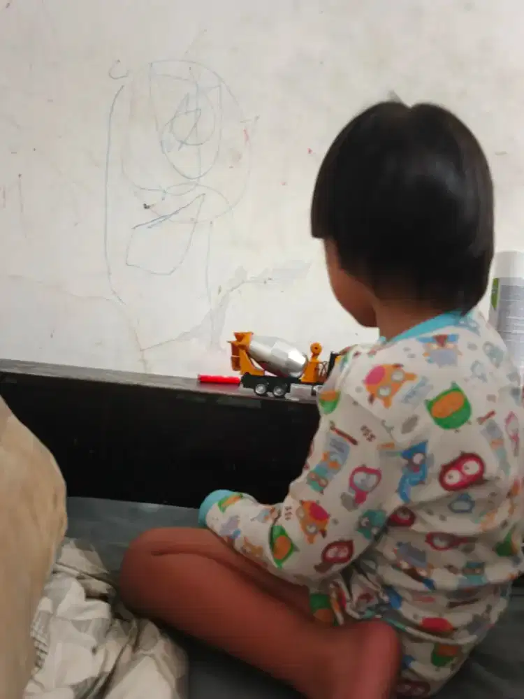 Jaga 2 anak, usia 4 & 3 tahun daerah kalideres