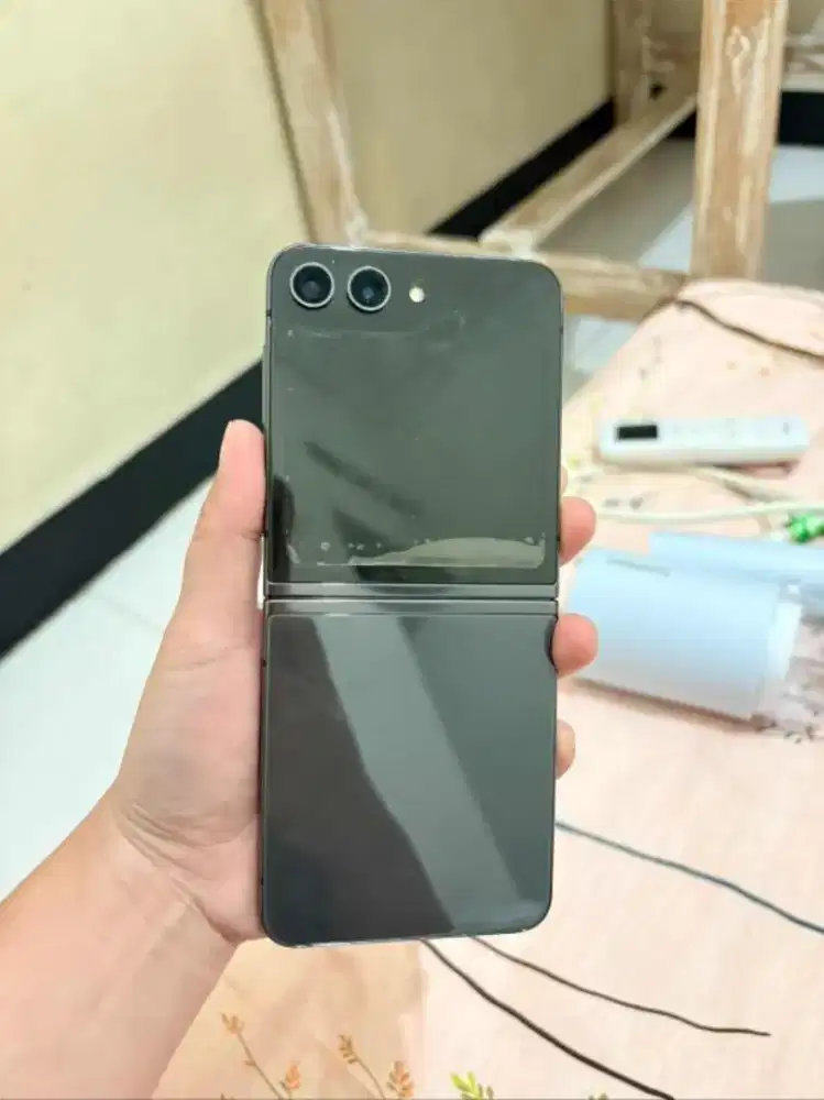 Samsung Z Flip 5 8/256Gb