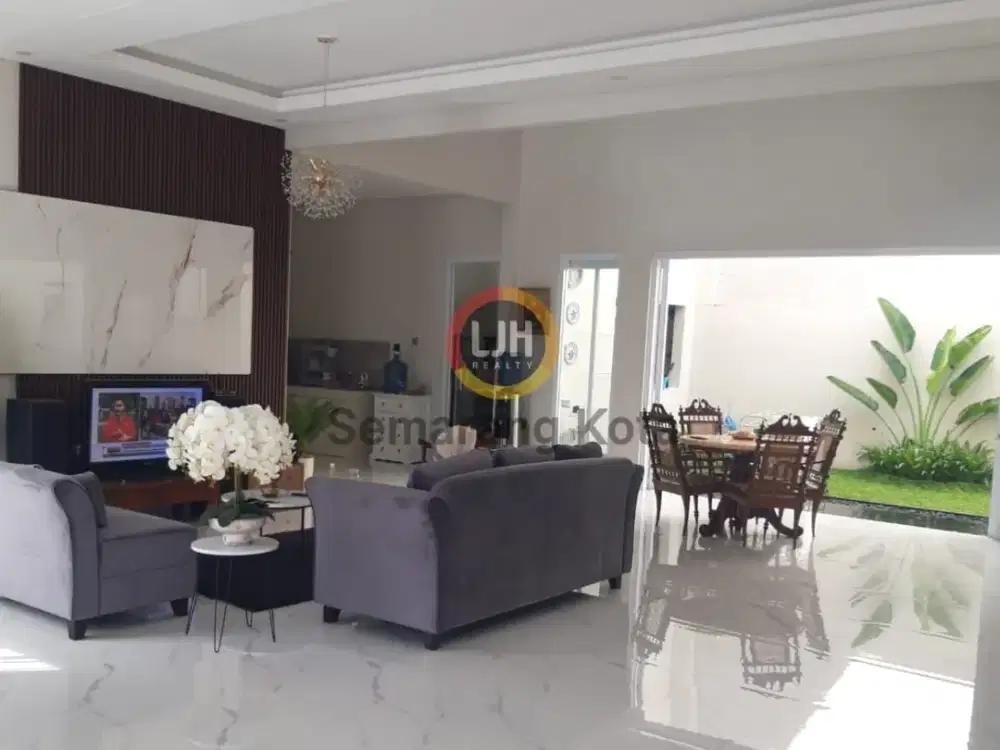 Rumah mewah di jalan Taman Borobudur