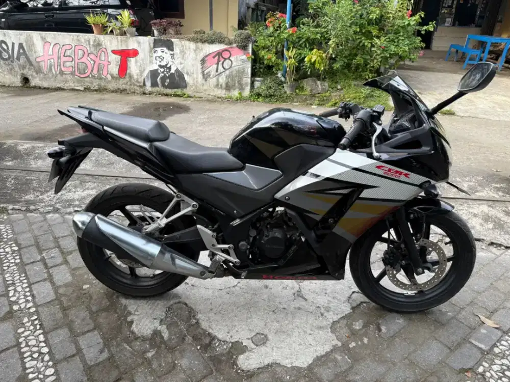 CBR THN 2015 plat AB kota