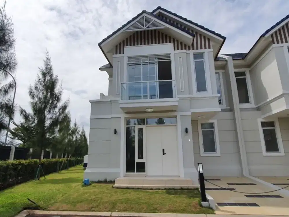 DIJUAL RUMAH 2 LANTAI LAVON SWANCITY POSISI HOOK VIEW DANAU DAN TAMAN