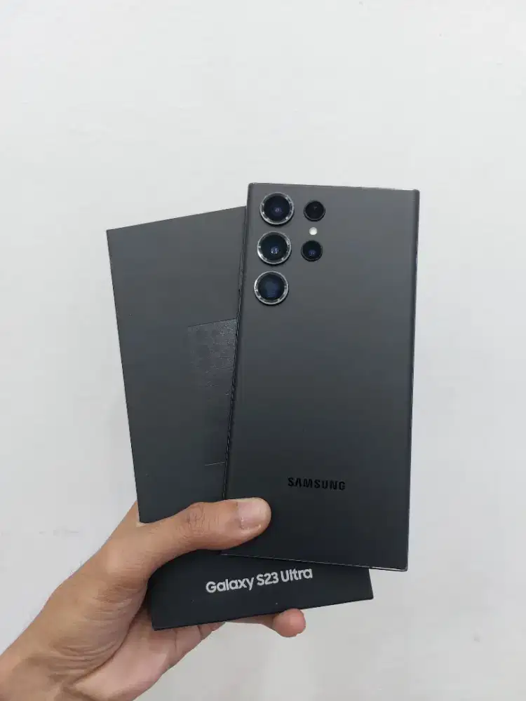Samsung S23 ultra 12/256gb