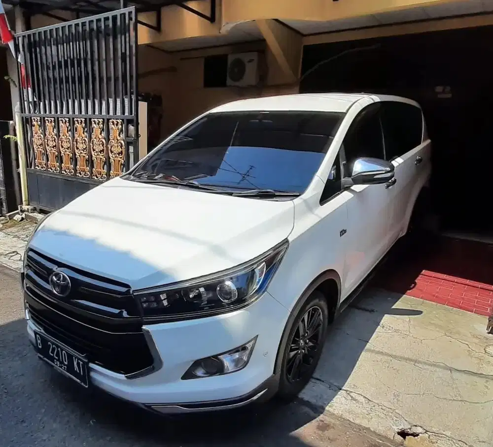Toyota Kijang Innova 2017 Bensin