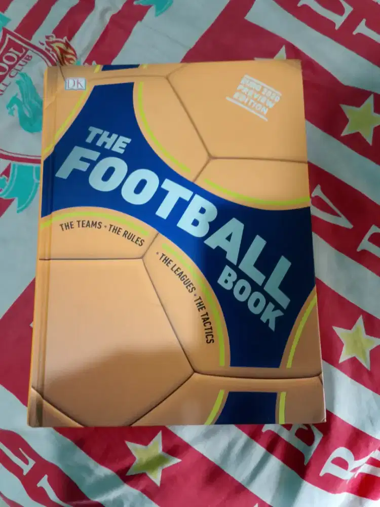 Buku Football Book