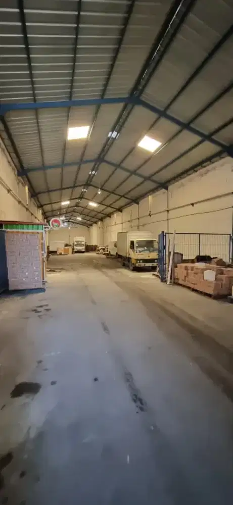 Gudang Buduran sidoarjo kemana2 dekat murah 6 jutaan per meter