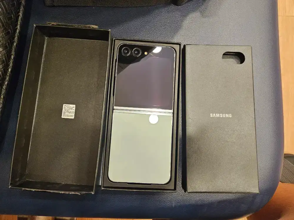 SAMSUNG GALAXY FLIP 5 8/256GB SEIN RESMI