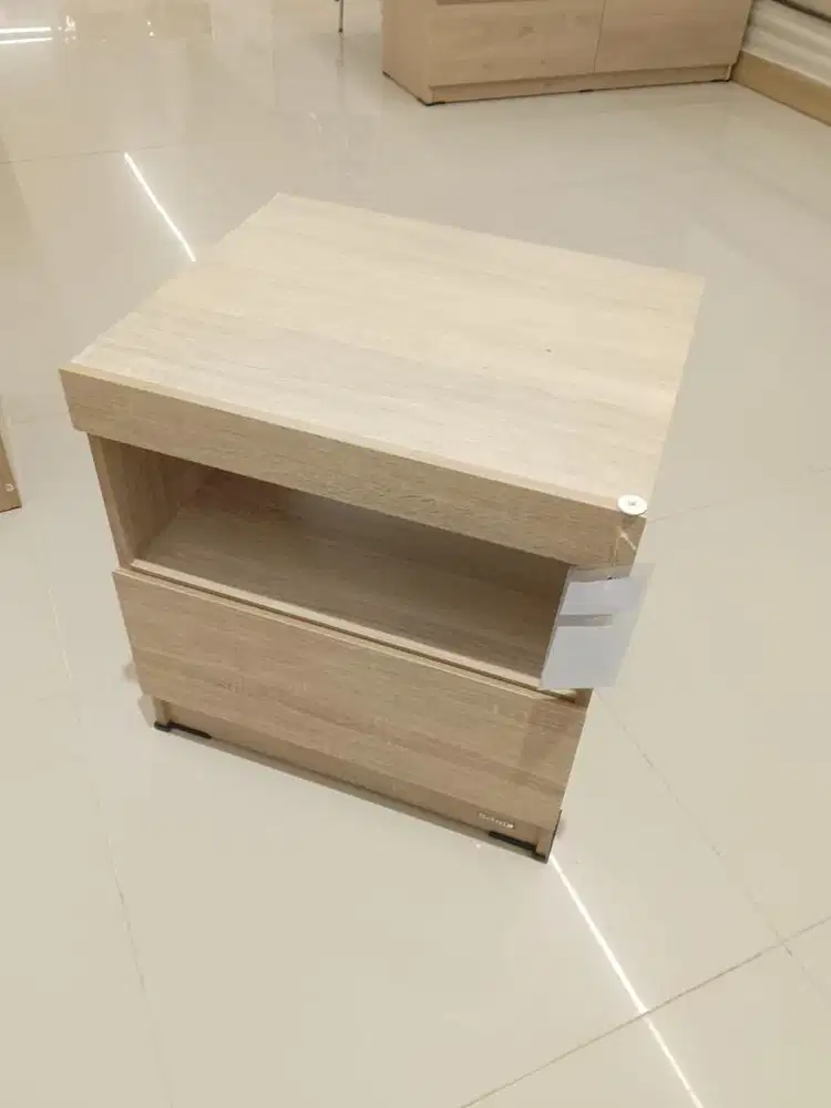 CONTI NIGHT STAND SELMA