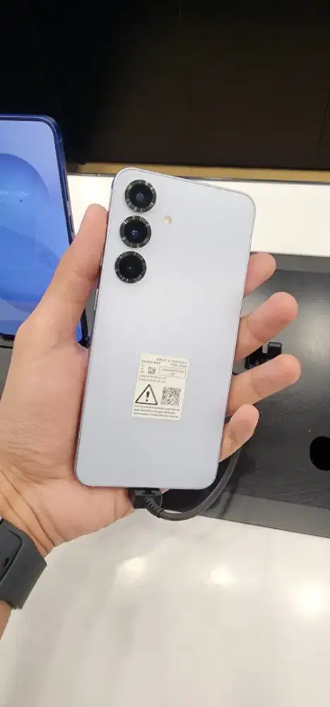 Cicilan 0% Samsung S25 12/256gb free speaker Bluetooth