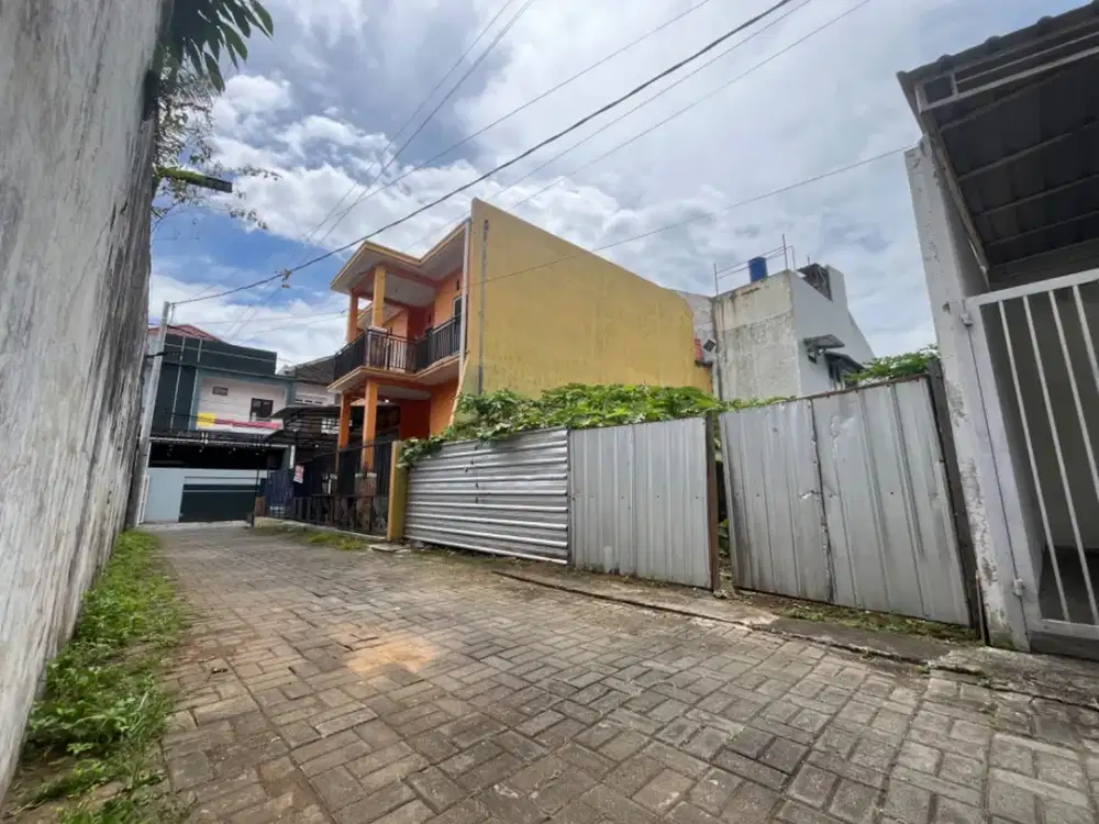 Tanah Saxophone Dekat Perliman Candi Panggung Suhat