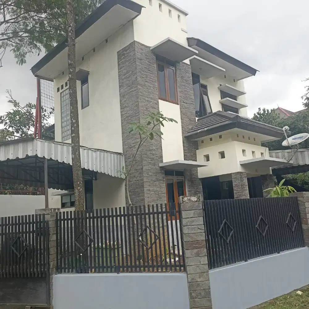 Best Deal! Rumah 2 Lantai 4 Kamar posisi tanah Hook LB 80–LT 121