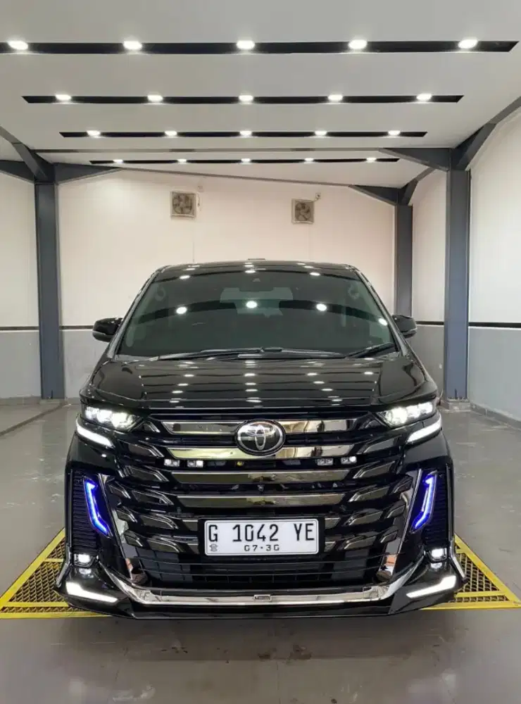 TOYOTA VELLFIRE G 2020