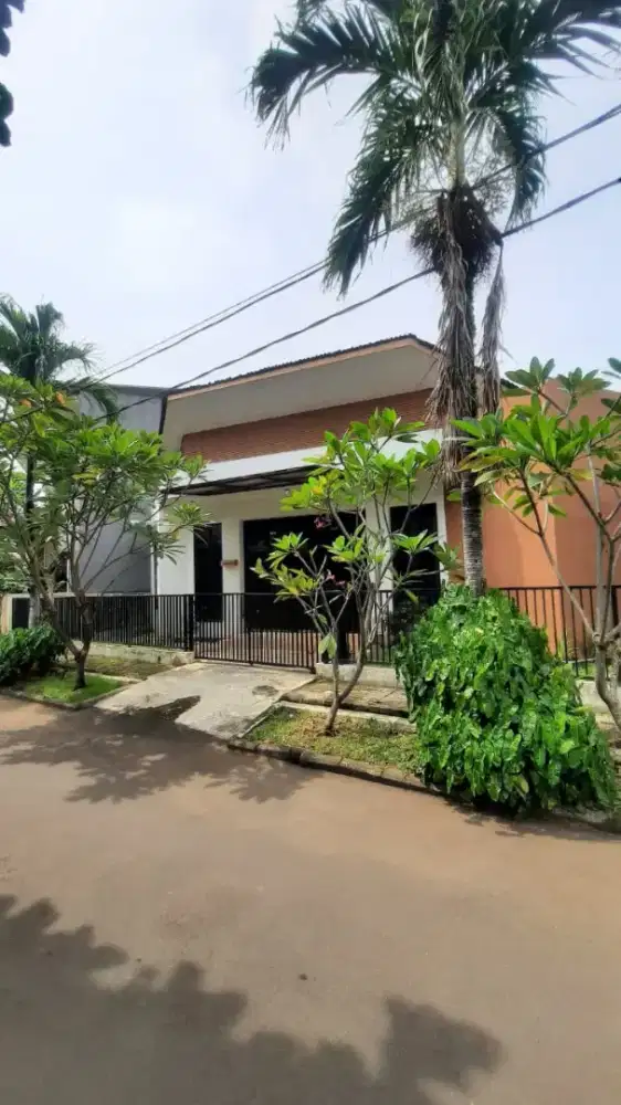 Harga Nego! Rumah luas di Cluster Kasuari Bintaro Sektor 9