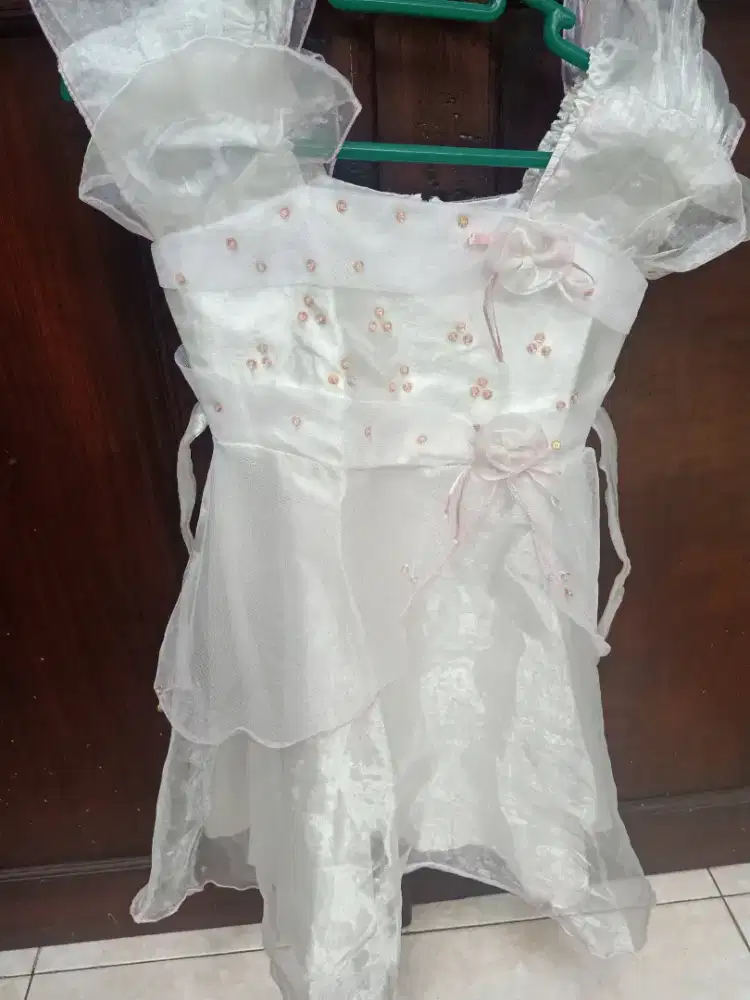 Dress anak warna putih
