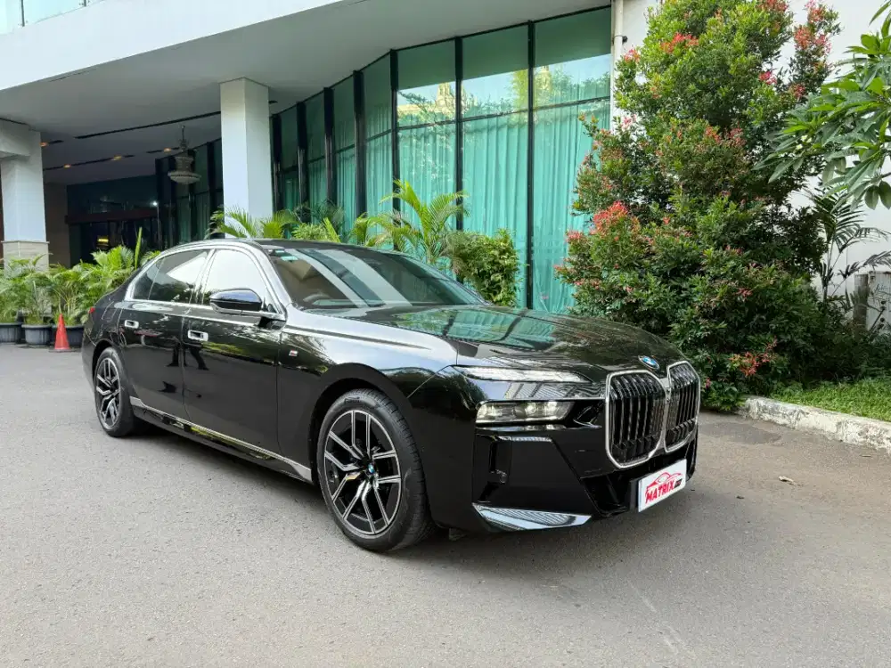 BMW 735i 2025 NIK 2024 ATPM KM 3rb Antikk Black Like New Perfect