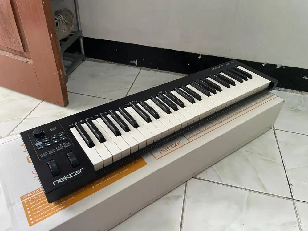 Nextar Impact GX 49 Midi Keyboard