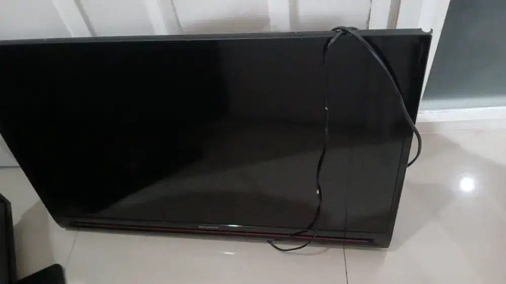 Tv bekas kondisi mati