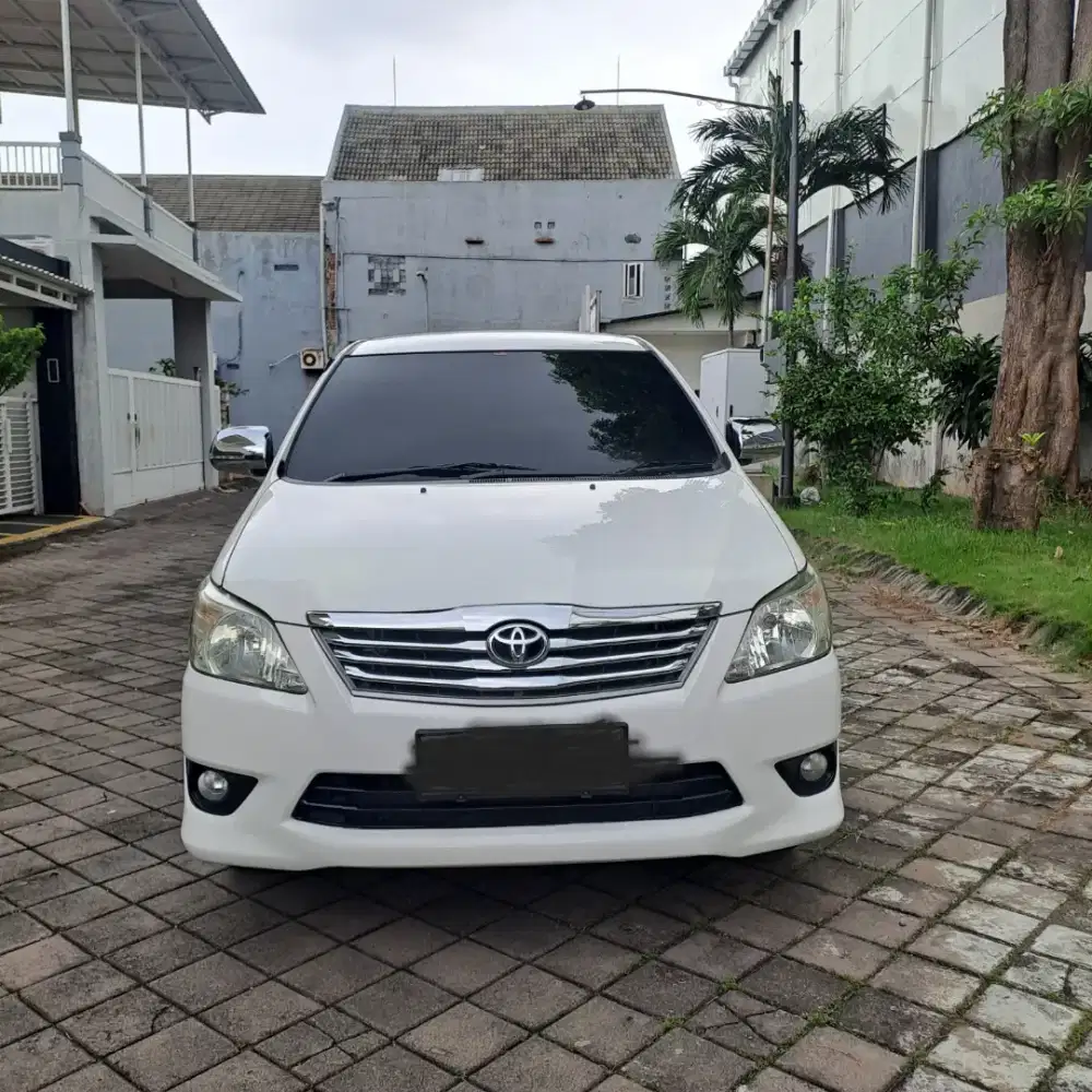 Kijang Innova G Diesel AT 2013