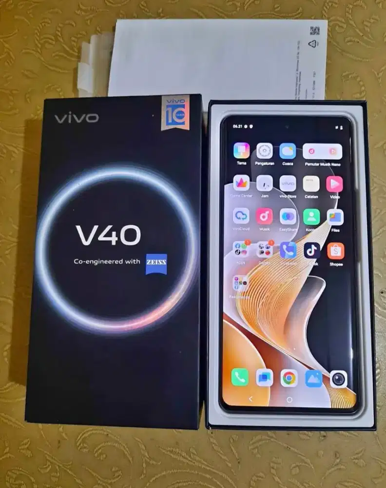 Vivo V40 5G 12/256GB Zeiss - Fullset Mulus