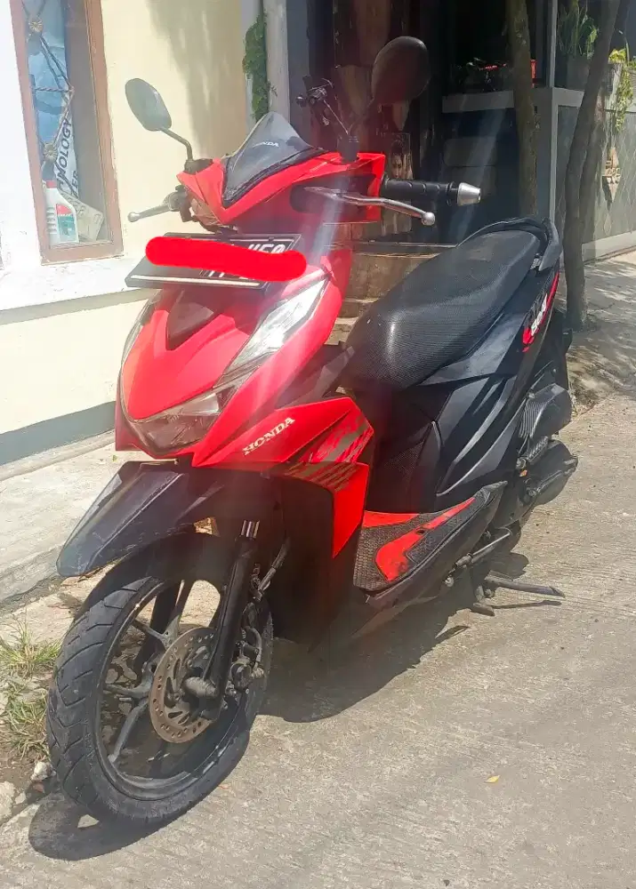 Jual motor beat CBS 2021 kondisi bagus terawat pemakaian harian istri.