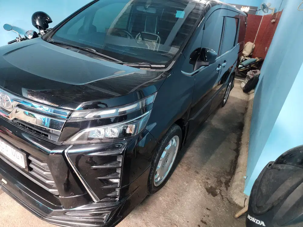 Toyota Voxy 2019 Bensin