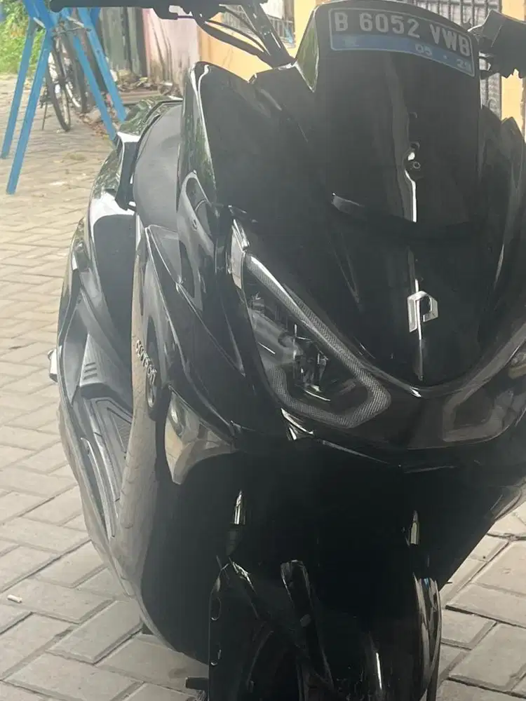 Polytron Fox S Hitam