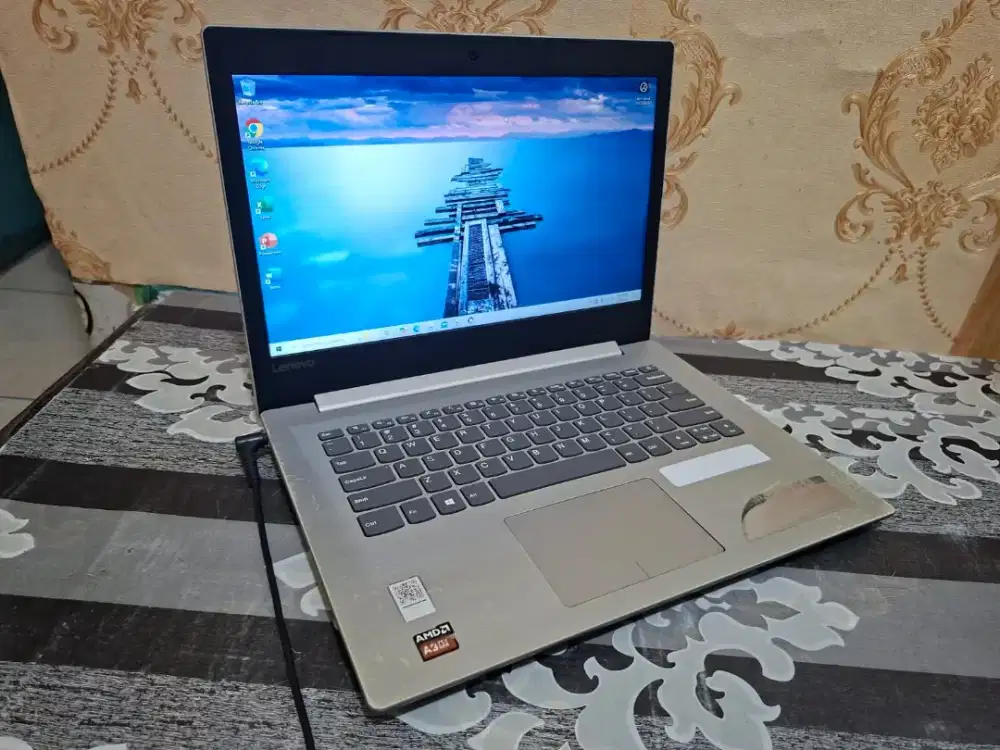 Laptop Lenovo Ideapad cuma 2,4 aja nih