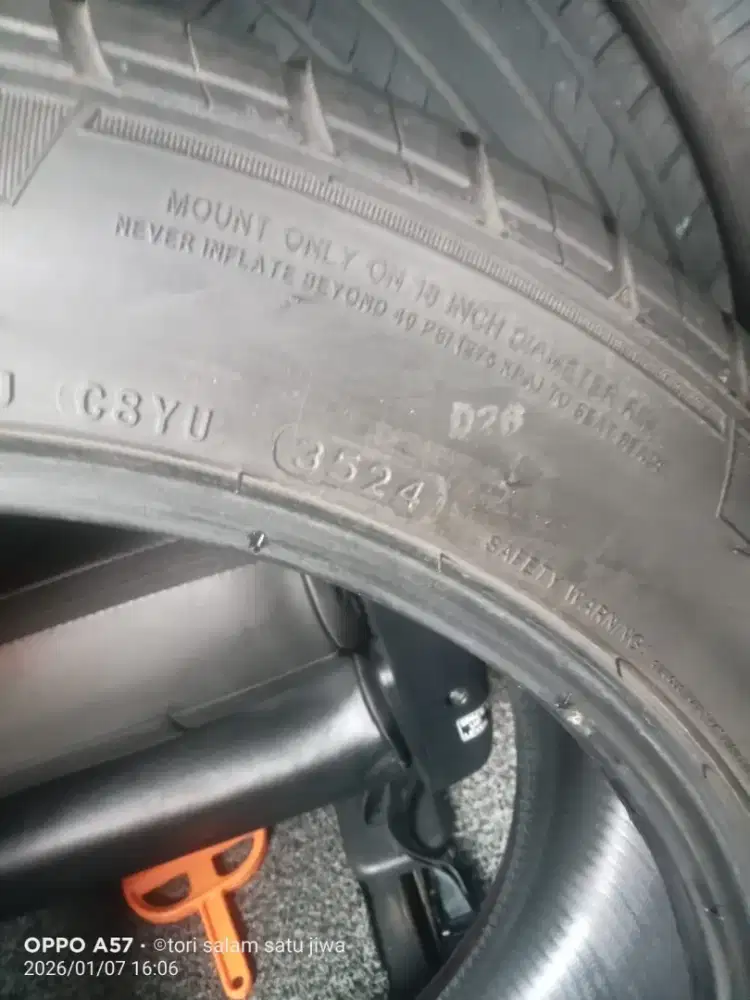 Ban GT 235 x 50 Z R18