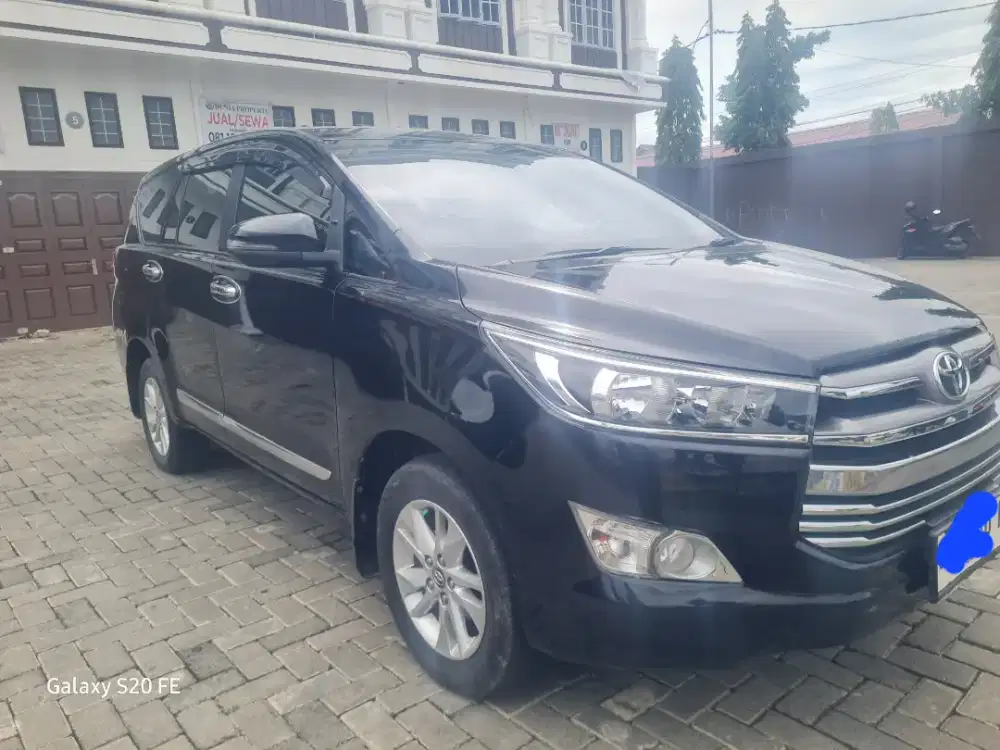 Toyota Kijang Innova 2.4G 2018 milik pribadi km rendah